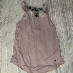 Nike women’s tank top